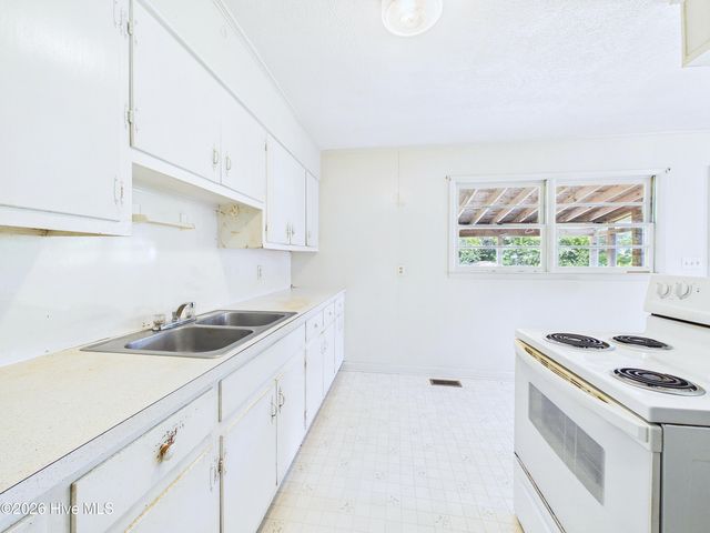 425 Norton Street, Oak Island, NC 28465