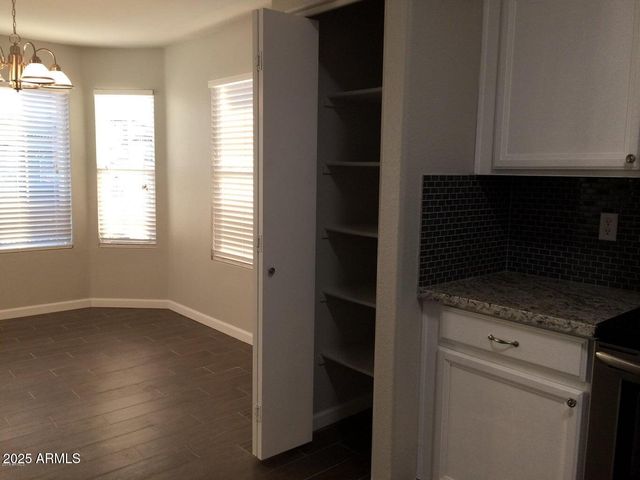 2240 E AIRE LIBRE Avenue, Phoenix, AZ 85022