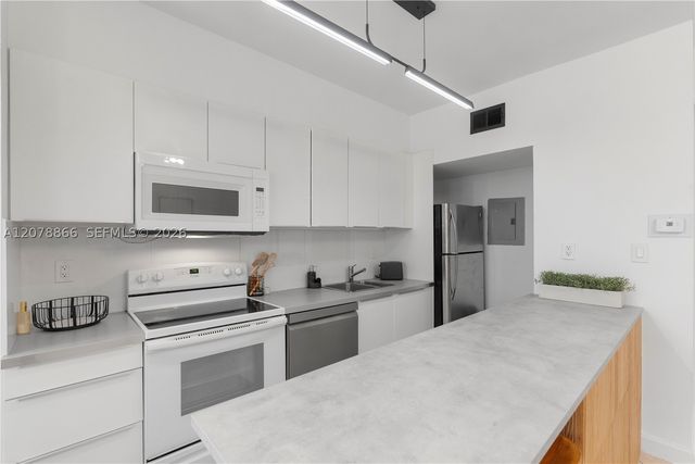 1559 Michigan Ave 102, Miami Beach, FL 33139