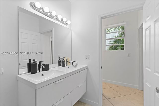 1559 Michigan Ave 102, Miami Beach, FL 33139