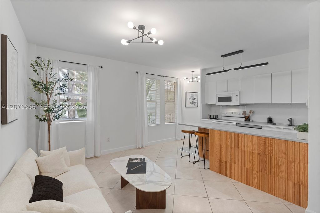 1559 Michigan Ave 102, Miami Beach, FL 33139