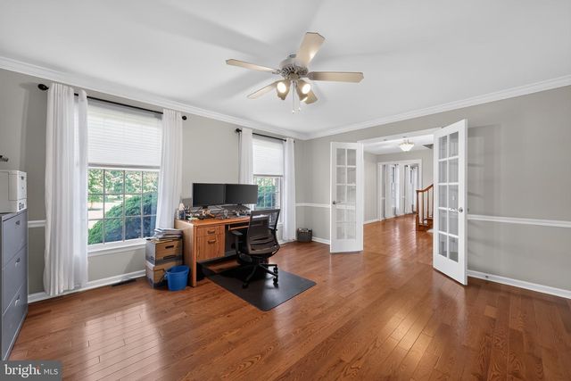 8 SWEETBRIAR CT, Mullica Hill, NJ 08062
