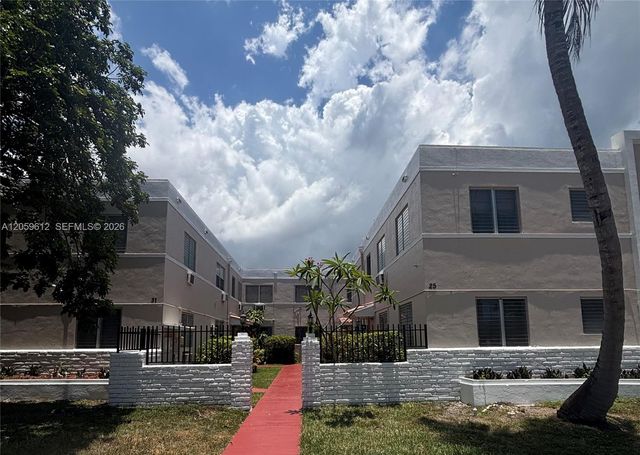 31 Navarre Avenue 9, Coral Gables, FL 33134