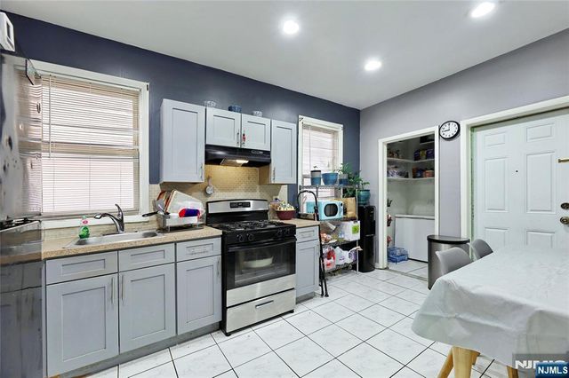 119 Ridgewood Avenue, Newark, NJ 07108