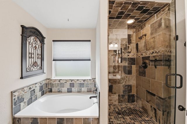 205 Benton Drive, Roanoke, TX 76262
