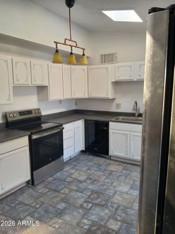 3808 W BUTLER Drive, Phoenix, AZ 85051