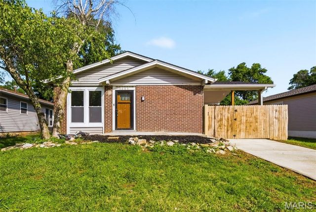 3005 Matlock Drive, Florissant, MO 63031
