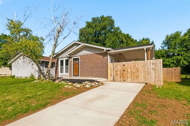 3005 Matlock Drive, Florissant, MO 63031
