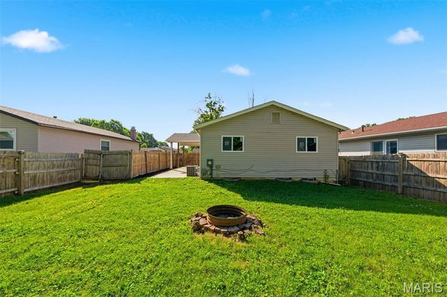 3005 Matlock Drive, Florissant, MO 63031