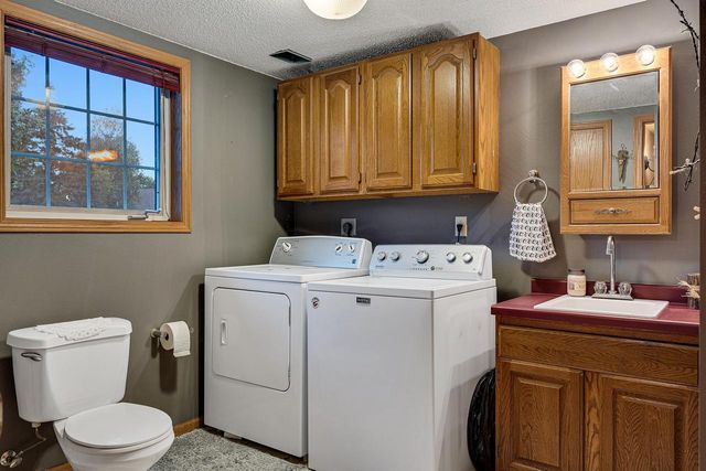 W7844 Windmill STREET, Holmen, WI 54636