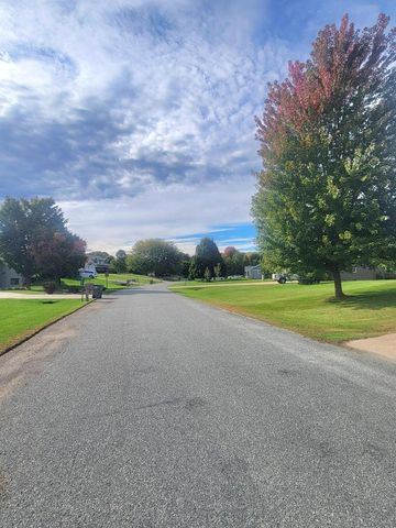 W7844 Windmill STREET, Holmen, WI 54636