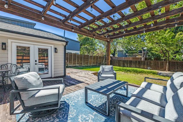 8723 Glencrest Lane, Dallas, TX 75209