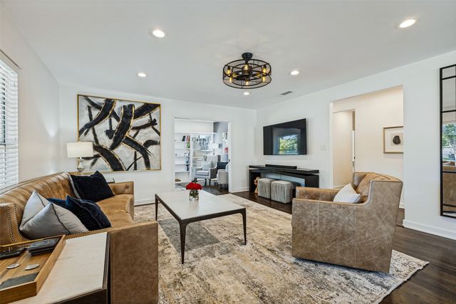8723 Glencrest Lane, Dallas, TX 75209