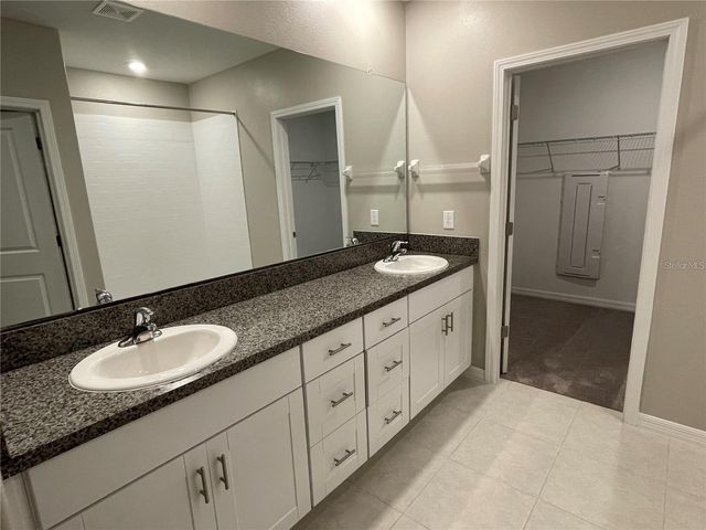 8879 PARSONS HILL BOULEVARD, Wesley Chapel, FL 33545