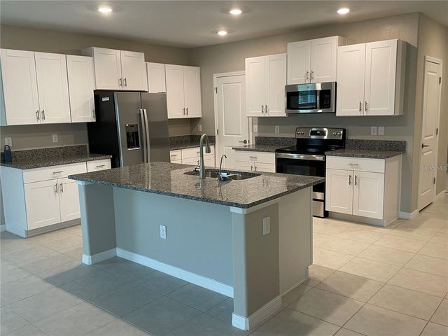 8879 PARSONS HILL BOULEVARD, Wesley Chapel, FL 33545