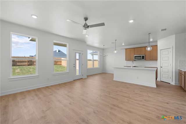 8721 Ponderosa Pine Road, Temple, TX 76502