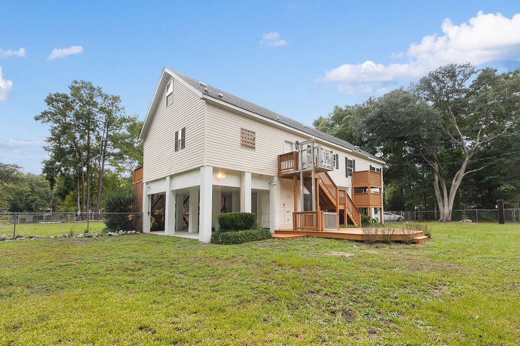 Image 18 of property listing at 197 Hideaway Lane, Ridgeville, SC 29472