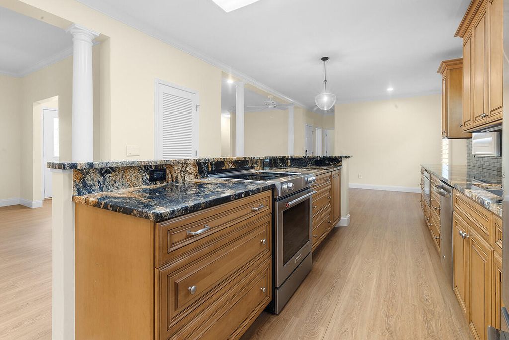 Image 30 of property listing at 197 Hideaway Lane, Ridgeville, SC 29472