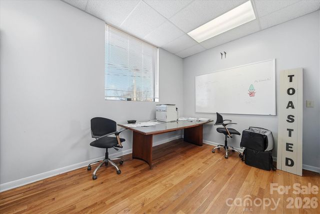 729 1st Avenue SW, Hickory, NC 28602