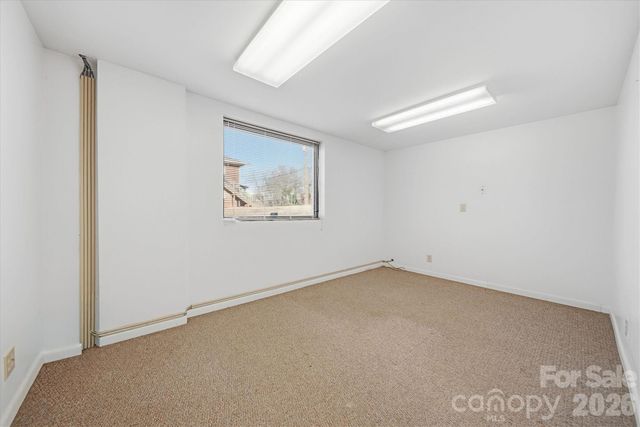 729 1st Avenue SW, Hickory, NC 28602