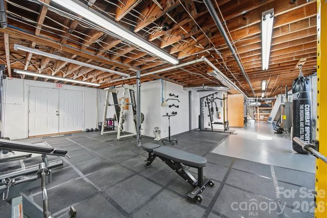 729 1st Avenue SW, Hickory, NC 28602