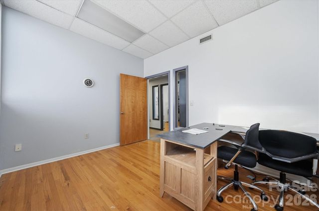 729 1st Avenue SW, Hickory, NC 28602