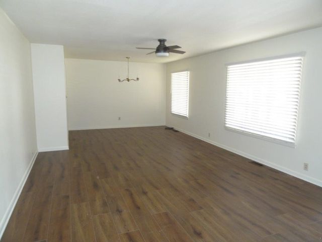 1122 W Cypress Street, Rogers, AR 72756