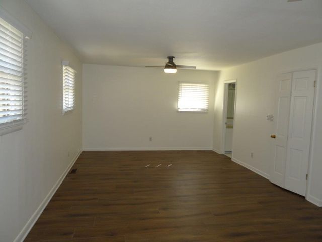 1122 W Cypress Street, Rogers, AR 72756