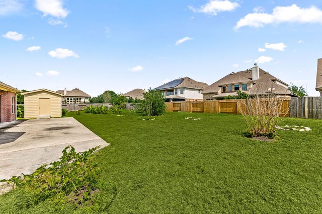 407 Whitney Oaks Lane, Stafford, TX 77477