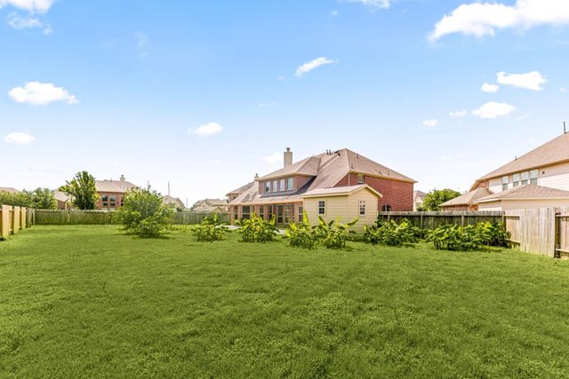 407 Whitney Oaks Lane, Stafford, TX 77477
