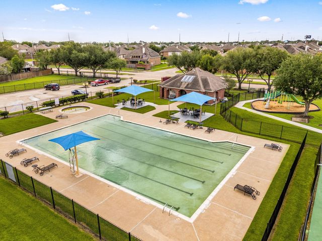 407 Whitney Oaks Lane, Stafford, TX 77477