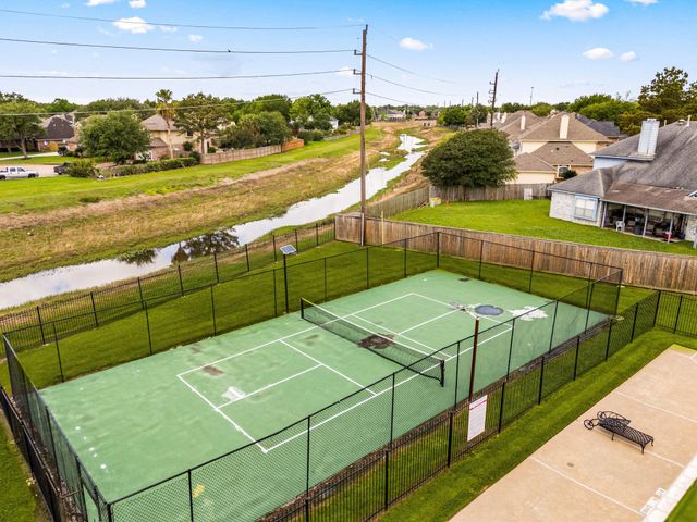 407 Whitney Oaks Lane, Stafford, TX 77477