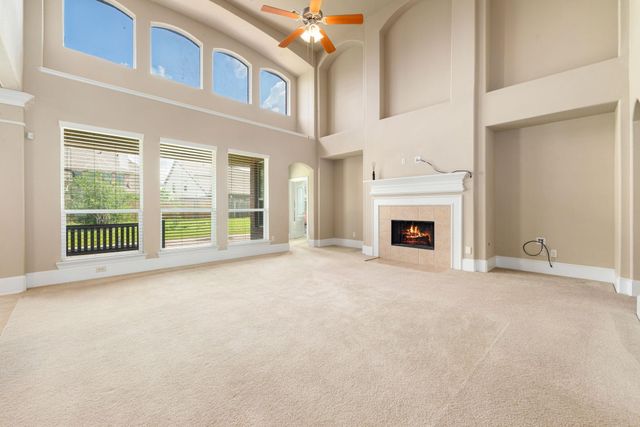 407 Whitney Oaks Lane, Stafford, TX 77477
