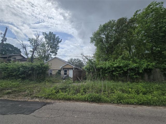 8930 Hollock Street, Houston, TX 77075