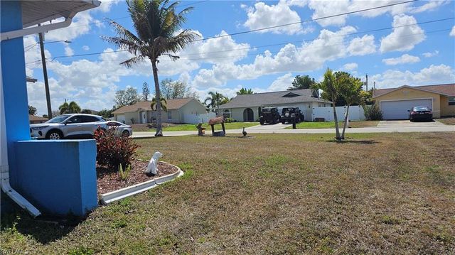 229 SE 3rd TER, Cape Coral, FL 33990