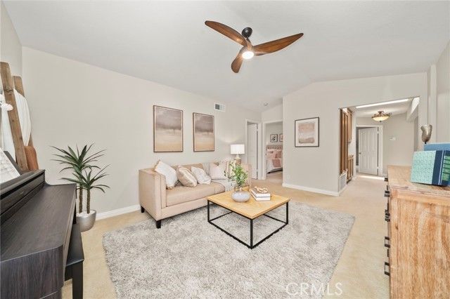 5 Pinewood, Laguna Hills, CA 92679