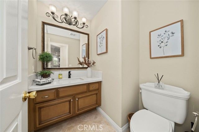 5 Pinewood, Laguna Hills, CA 92679