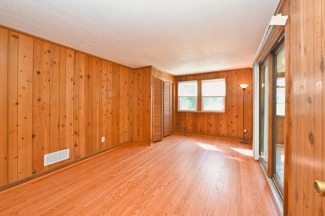 199 TGT Rd, Portland, TN 37148