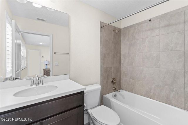 9737 INVENTION Lane, Jacksonville, FL 32256