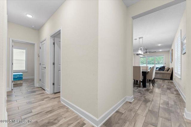 9737 INVENTION Lane, Jacksonville, FL 32256