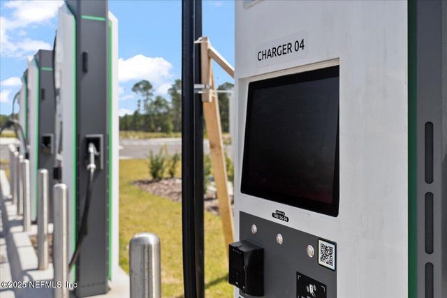 9737 INVENTION Lane, Jacksonville, FL 32256