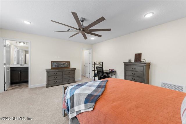 9737 INVENTION Lane, Jacksonville, FL 32256