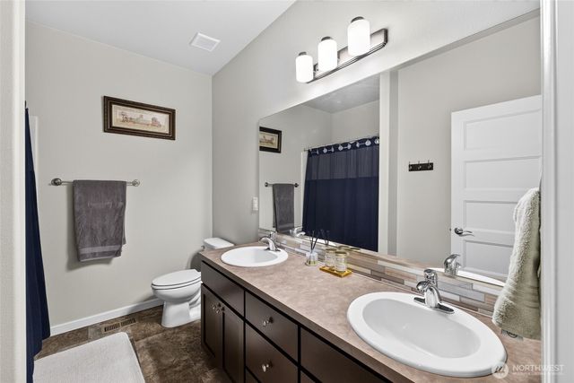 4703 Skylark Street NE, Lacey, WA 98516