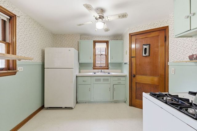 3546 S 56th Court, Cicero, IL 60804