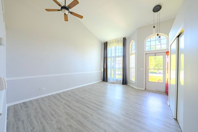 24104 Primrose Circle, Plainfield, IL 60585