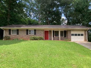 943 Parkstone Drive, Stone Mountain, GA 30083