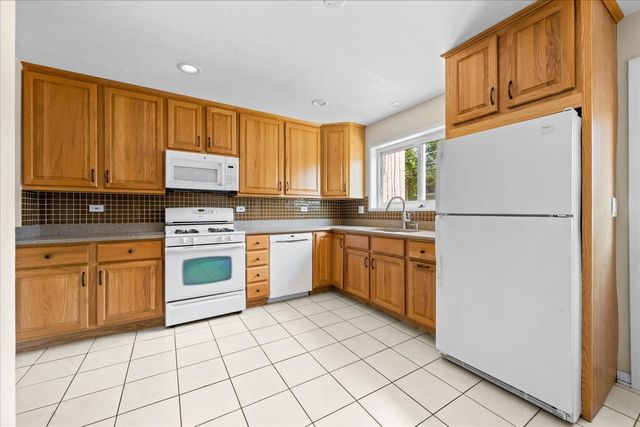 8713 N National Avenue, Niles, IL 60714