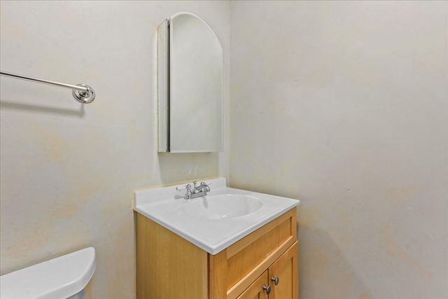 8713 N National Avenue, Niles, IL 60714