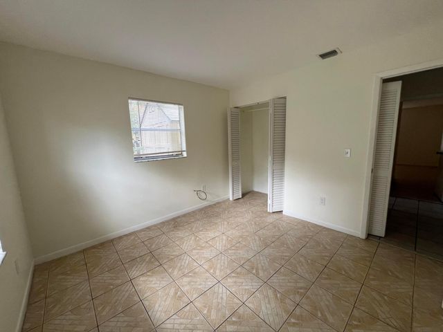 17355 Bush Road F, Jupiter, FL 33458