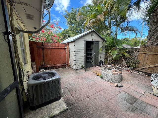 17355 Bush Road F, Jupiter, FL 33458